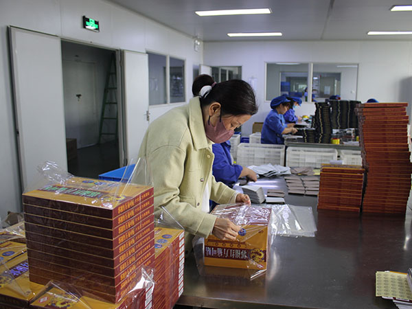 判斷膏藥oem加工廠家的優劣方法，貼牌選廠就用它